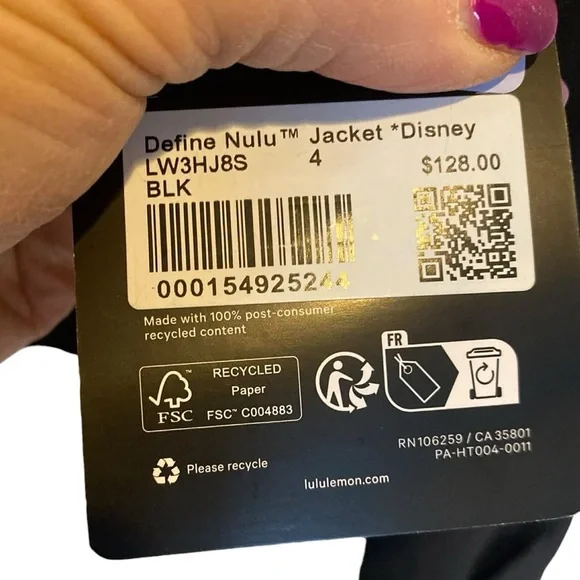 NWT Lululemon define nulu jacket *Disney BLACK/RED Size 4 - Picture 4 of 4